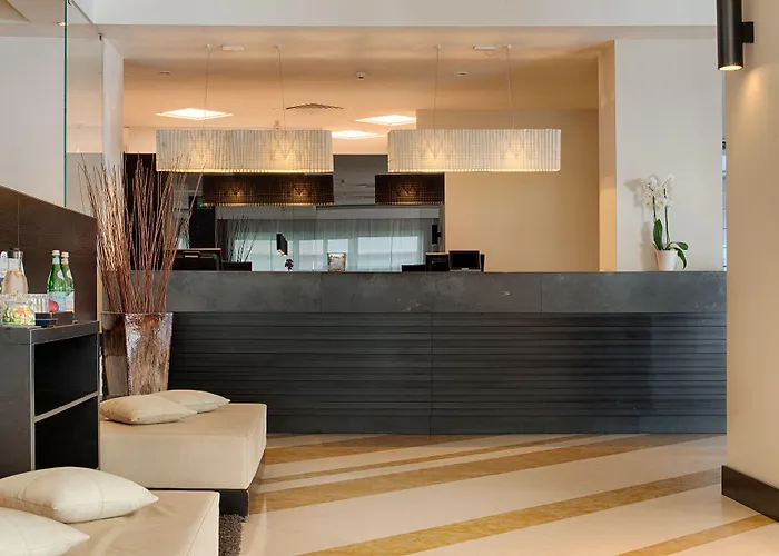 Nh 4* ترييستي