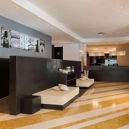 Nh Hotel Trieste