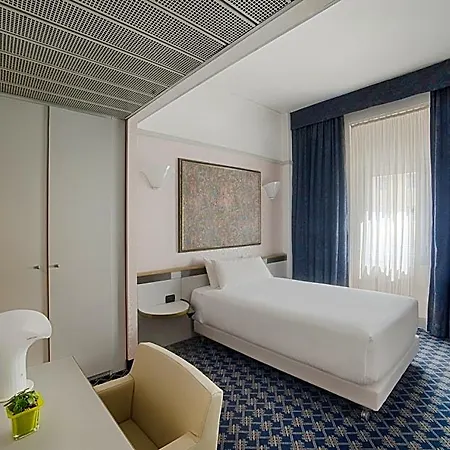 Nh Hotel Trieste