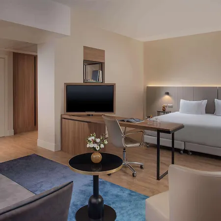 Nh Hotel Trieste