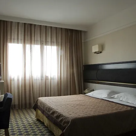 Hotel Nh 4*
