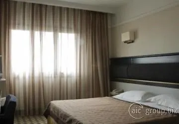 Hotell Nh 4*